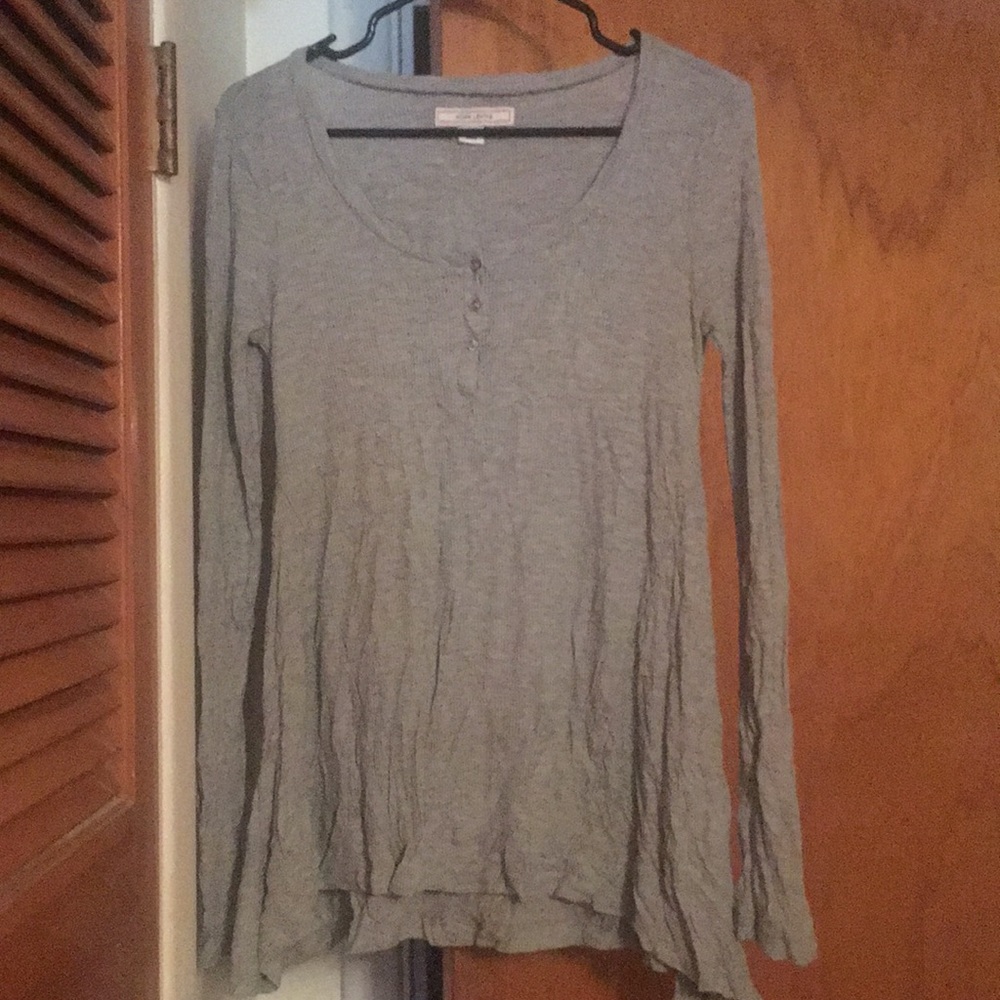 Adam Levine XS gray top